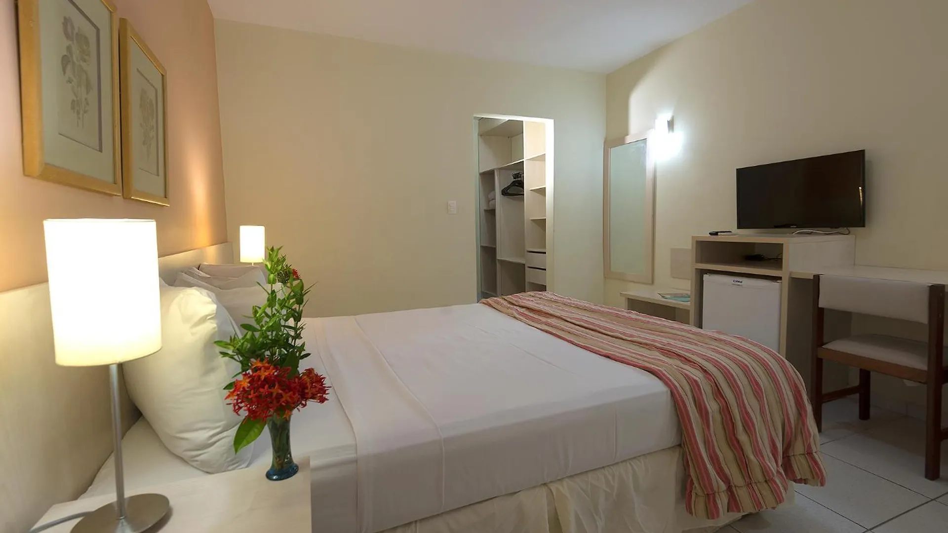 Porto Carleto Temporadas - Quarto No Portobello Park Hotel Порту-Сегуру 3*,
